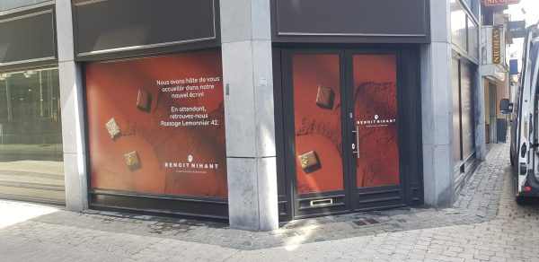 Réalisation - Habillage de vitres et vitrines (Vitrophanie) 
